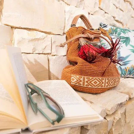 Coppa Carrubo Residenza Вьесте