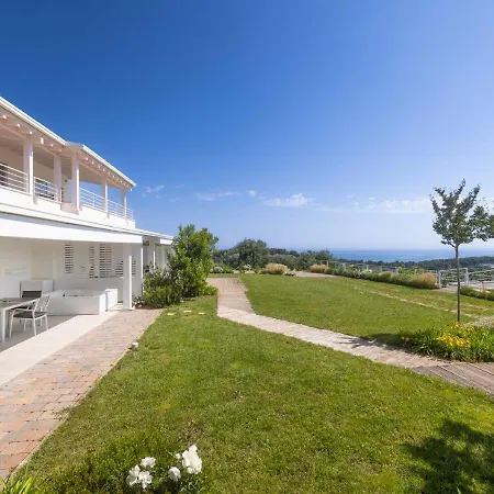 Coppa Carrubo Residenza * Vieste