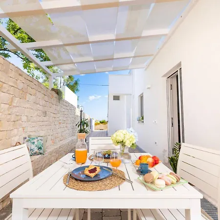 Daire Coppa Carrubo Residenza *